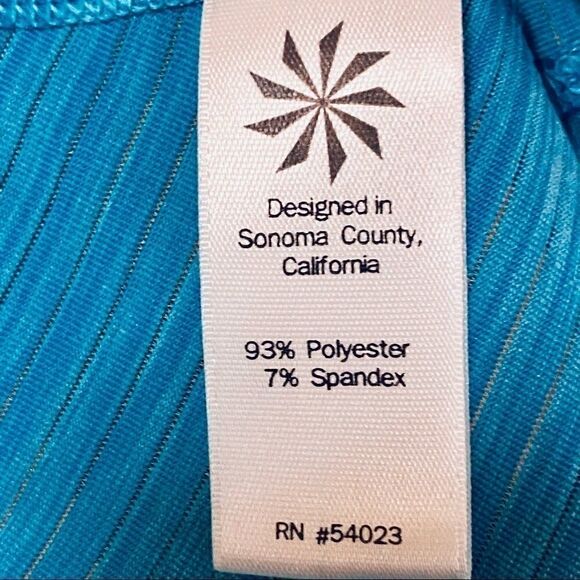 Athleta blue racerback sweat wicking tech tank S - Picture 5 of 6